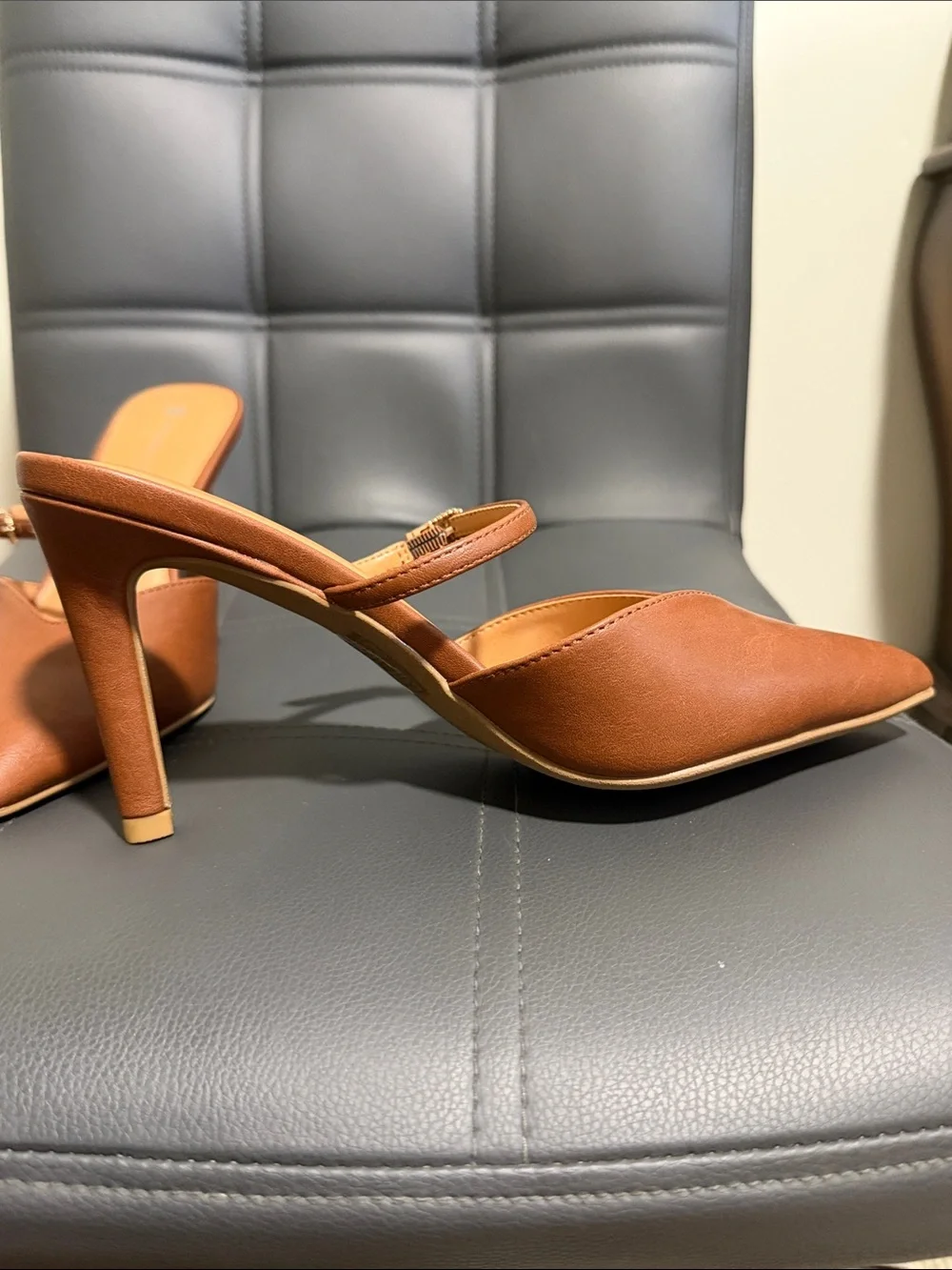 Newbella Heels Size Womens 7
